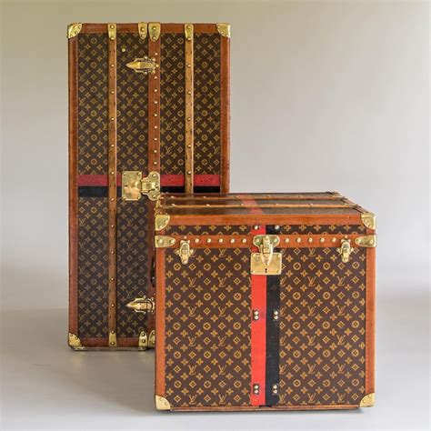 pawn stars louis vuitton trunk|louis vuitton trunk owner identification.